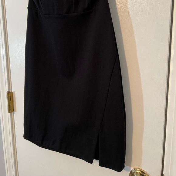 EXPRESS Mini Black Fitted Dress - V Neck & Racerback - Size 4 🖤 - Picture 3 of 10